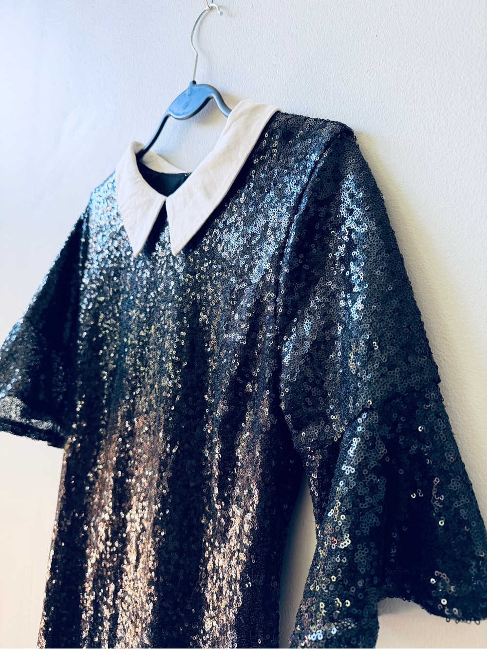 Audrey Hepburn meets Wednesday Adams. VENUS Sequin Mini W/ Peter Pan Collar. - Picture 8 of 10